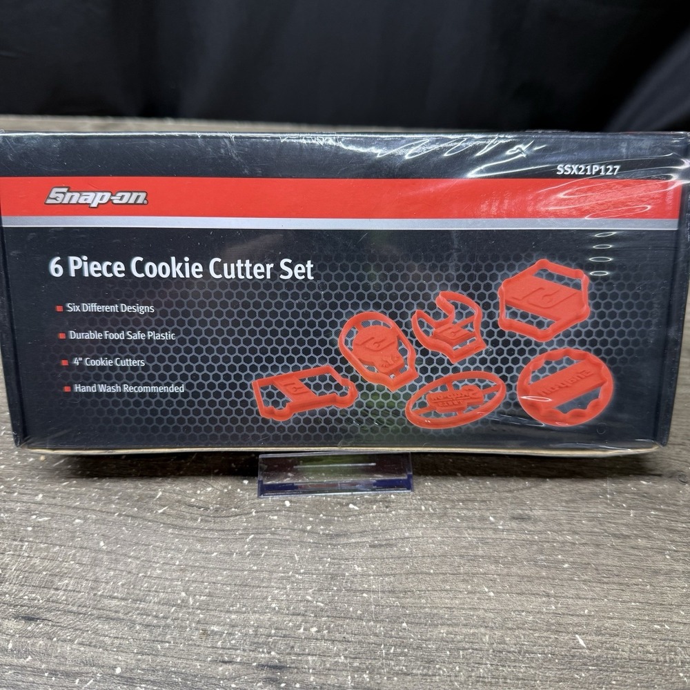 Snap-on Tools 6 Piece Cookie Cutter Set Red Plastic SSX21P127 Novelty Tools NEW